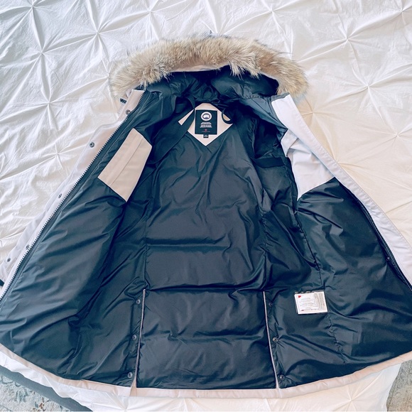 **SOLD** Canada Goose Shelburne Parka - 2021 - Picture 6 of 9